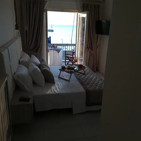 Marilena Hotel *